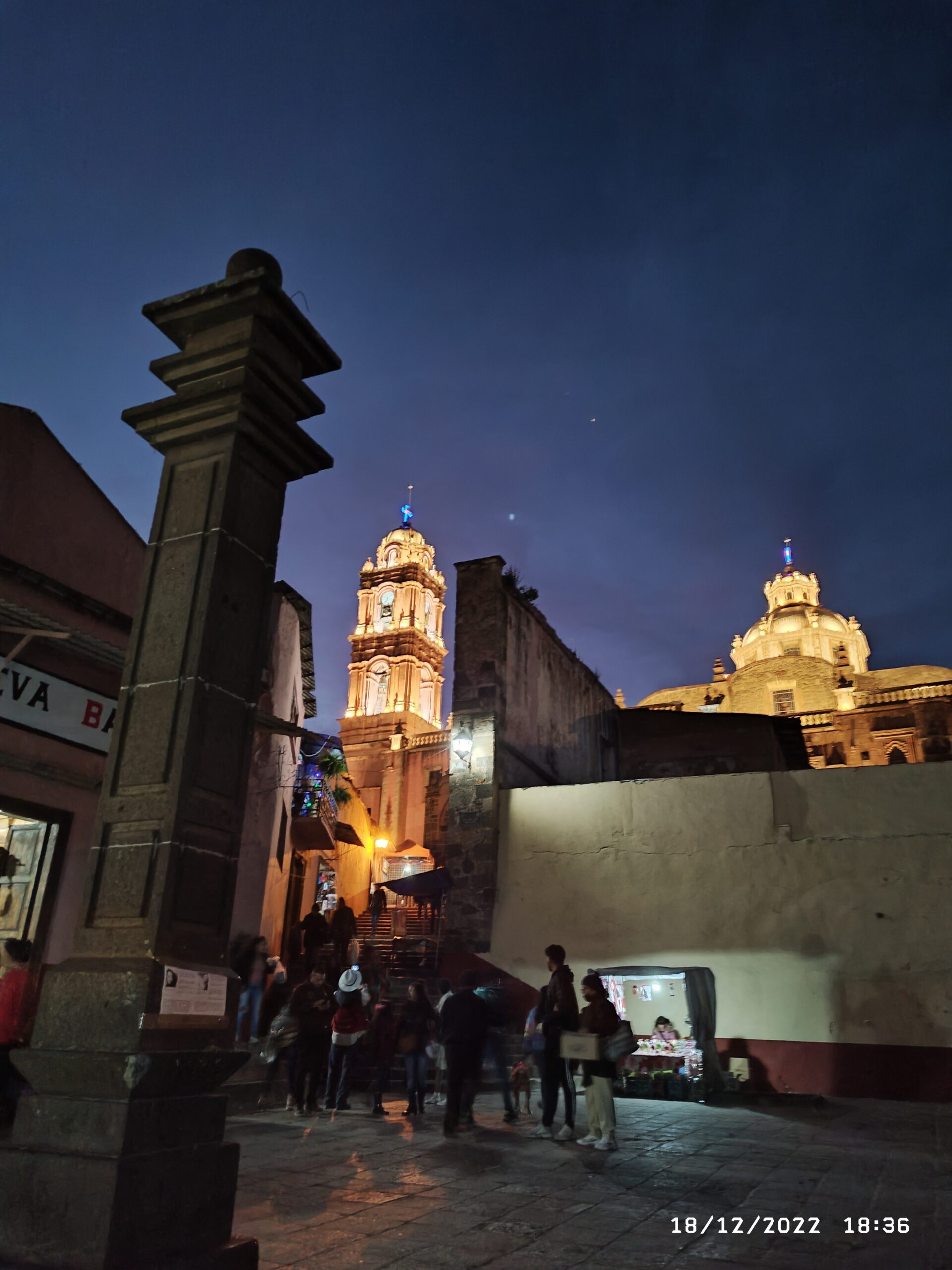 Cae la noche