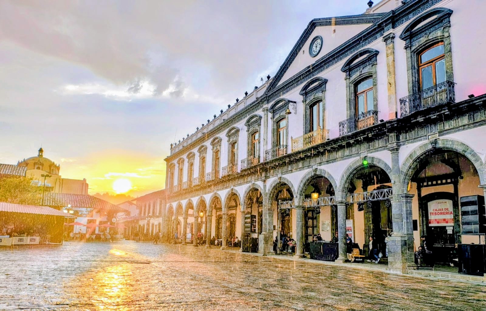 Atardecer en la explanada